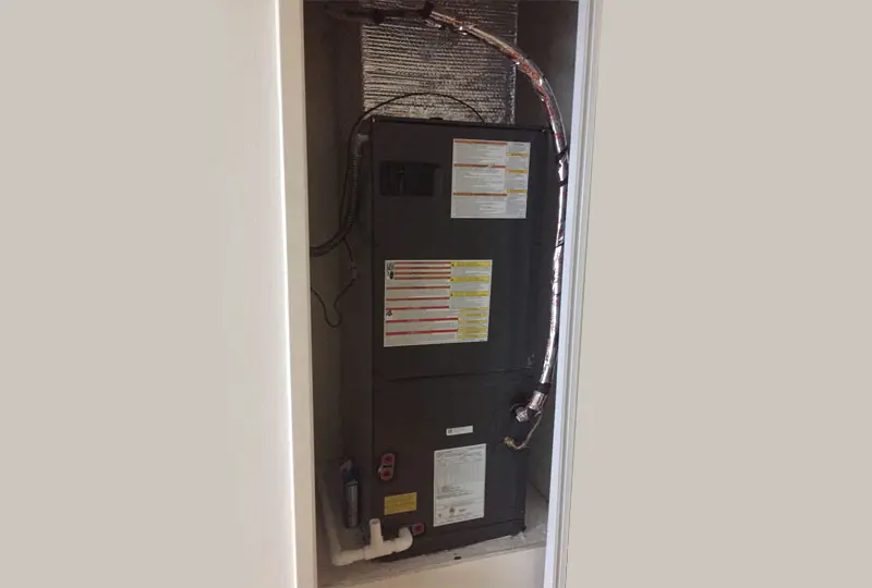 This residential heat pump indoor fan coil installation was completed by Zodiac Heating and Air Conditioning. We excel at customizing heating and air conditioning systems for commercial and residential properties throughout Calabasas, Tarzana, Woodland Hills, Granada Hills, Simi Valley, Encino, West Hills, Northridge, Valencia, Canoga Park, and surrounding cities